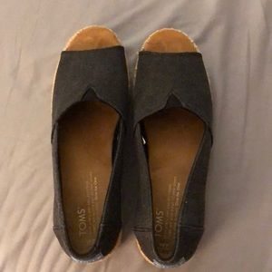 Toms espadrilles size 7